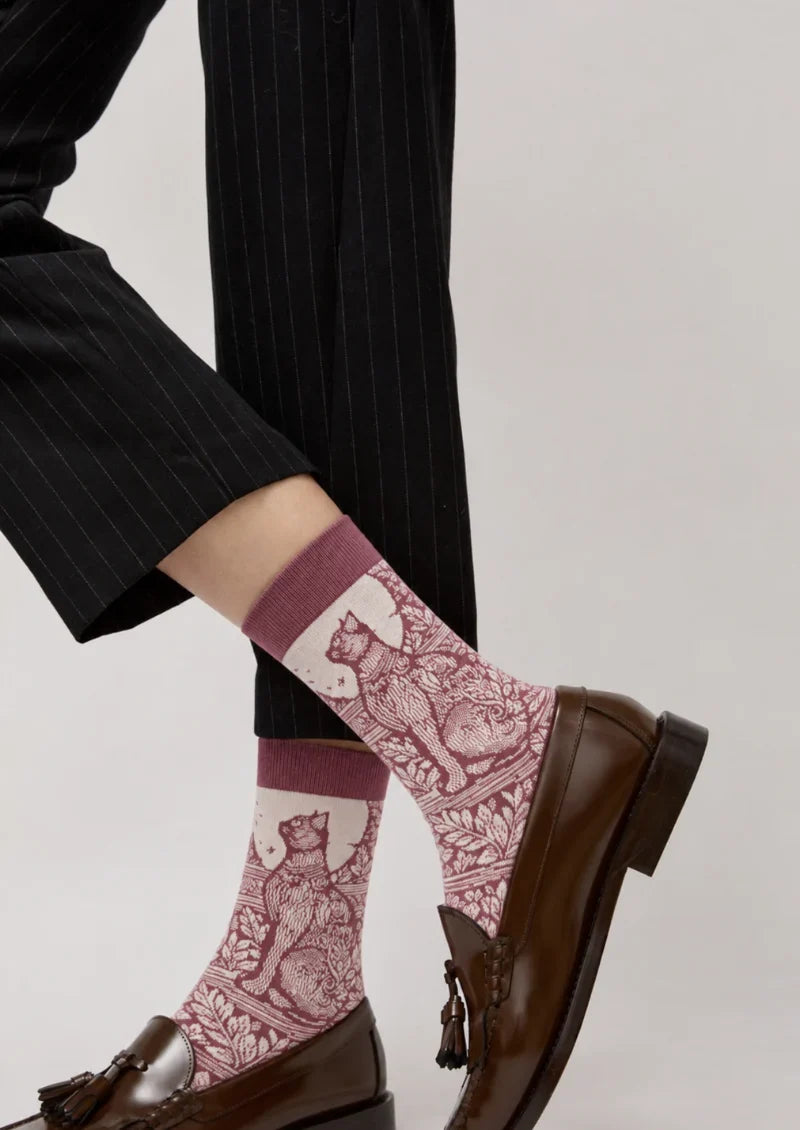 Women Dusty Rose Ivory Vintage Cat Floral Jacquard Crew Socks
