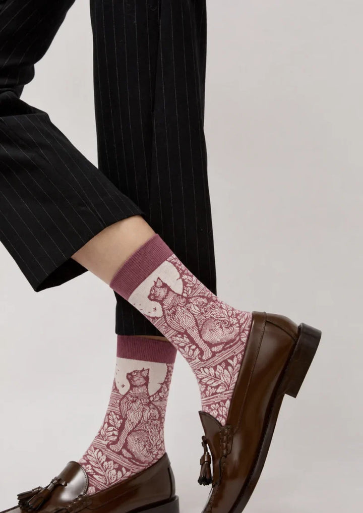 Women Dusty Rose Ivory Vintage Cat Floral Jacquard Crew Socks